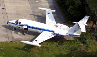The HFB-320 Hansa Jet, a forward-swept wing business jet and the first production aircraft to be fitted with such wings. (Author unknown)